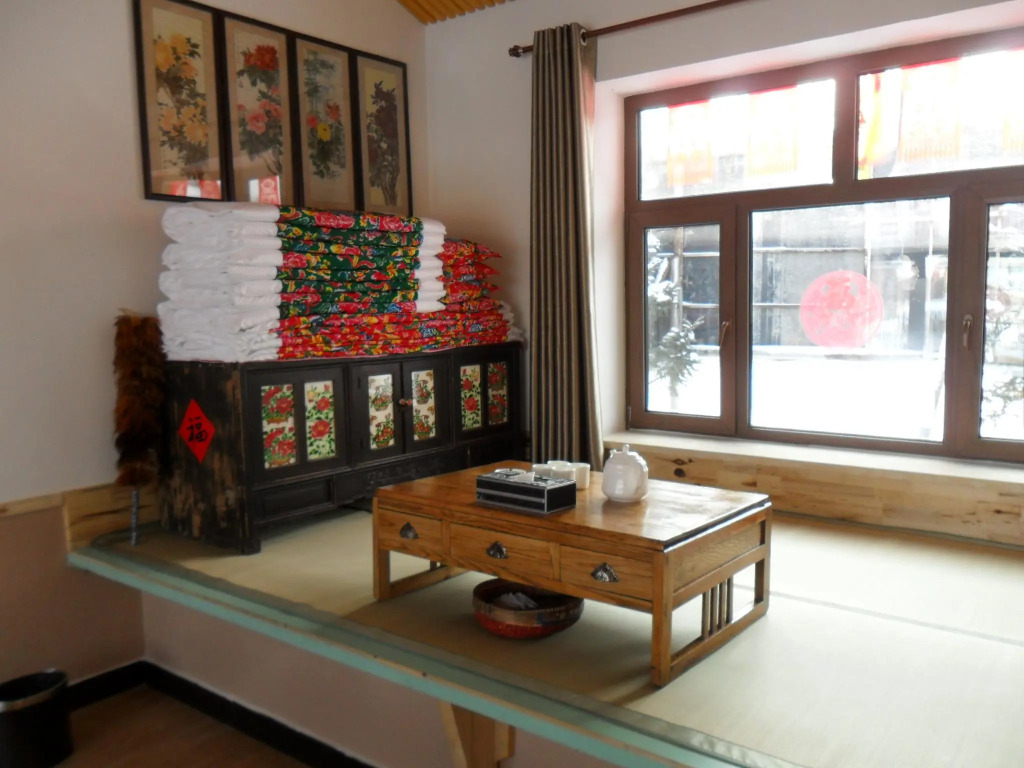 Yabuli Folk Village Spa Resort Hotel