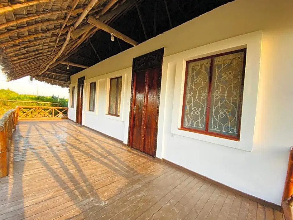 Habibis Bottle House