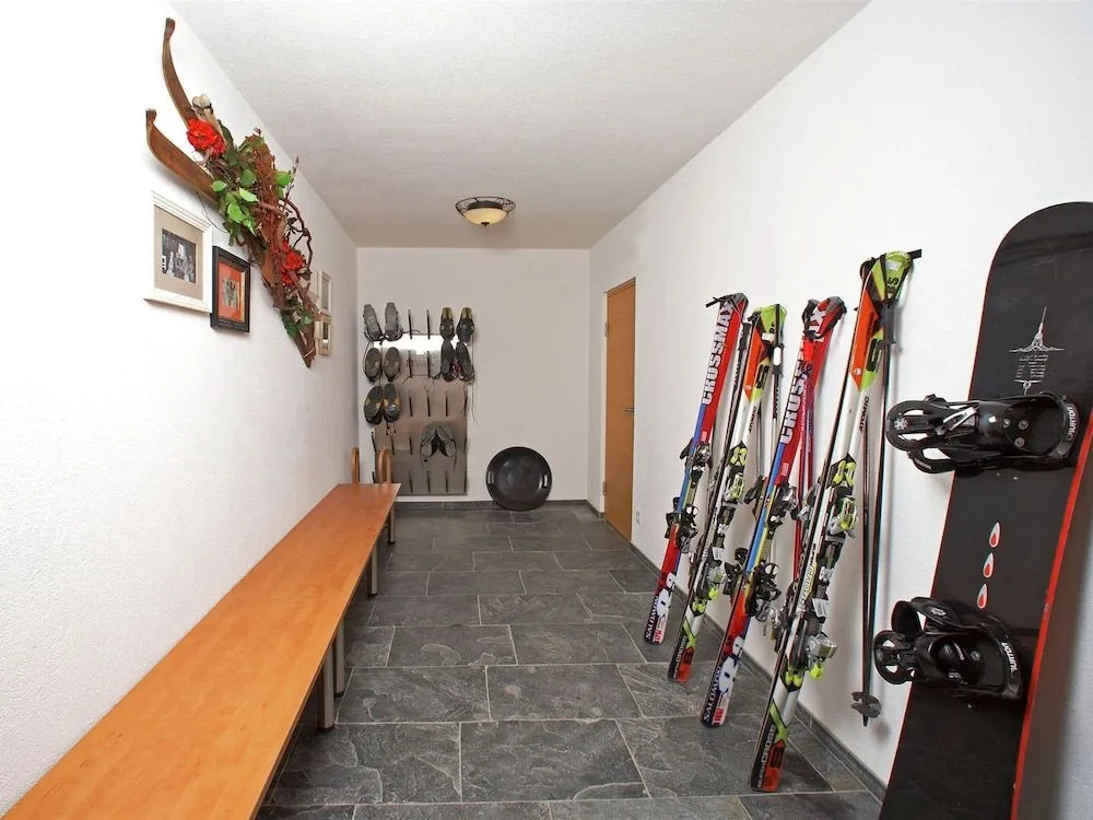 Posh Mansion in Sankt with 2 Saunas, Whirlpool, Hot Tub