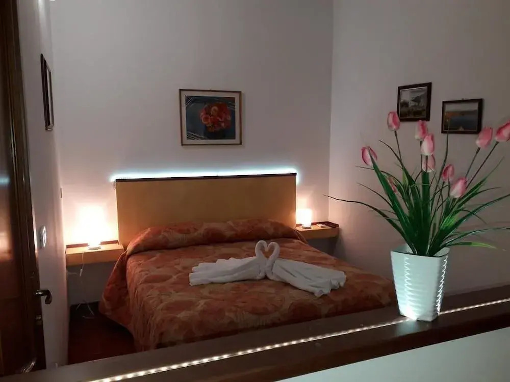 MILAZZO PORT rooms