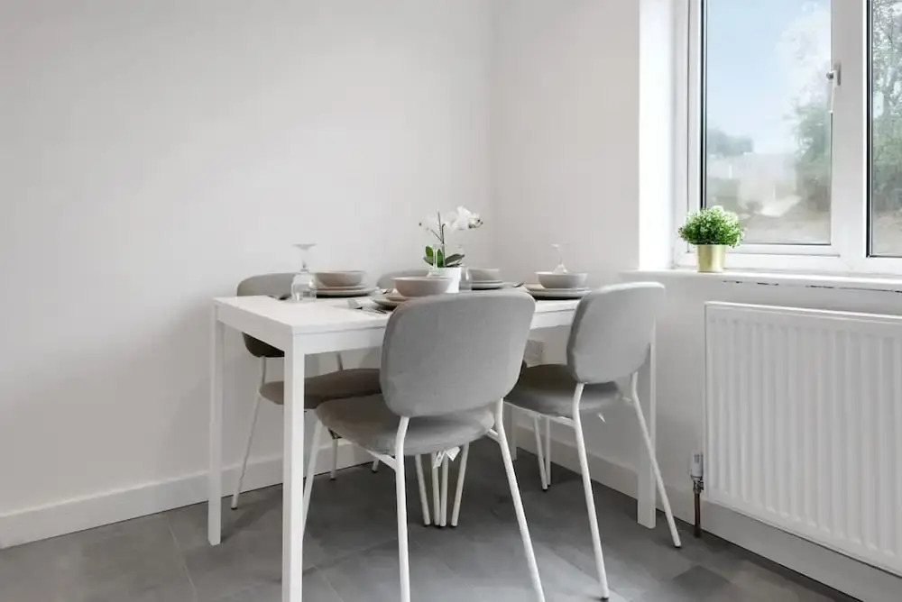 3bed House-free Parking