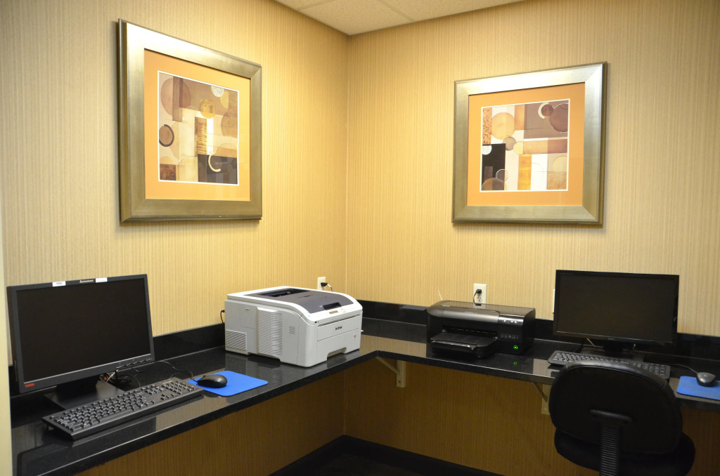 Holiday Inn Express & Suites Sidney by IHG