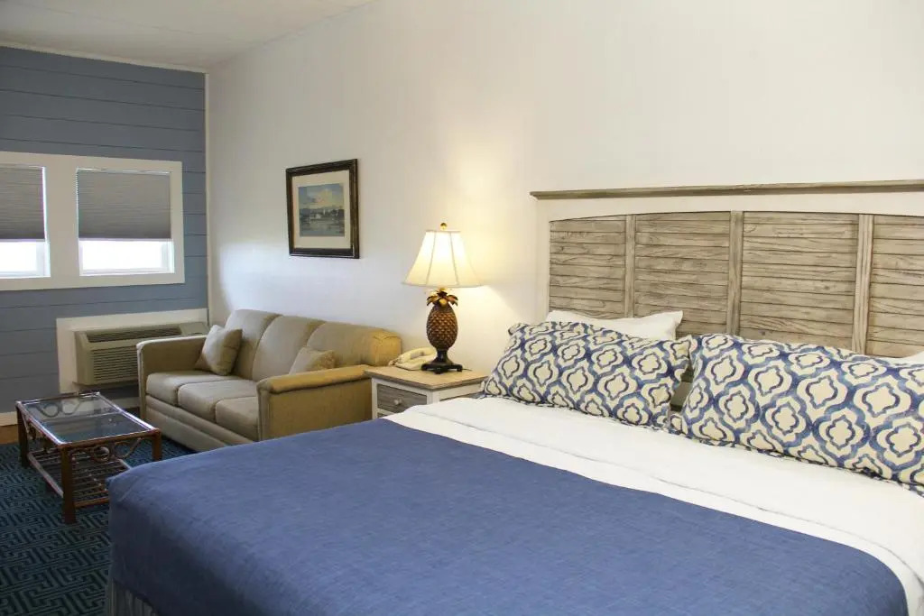 Surf Side Hotel