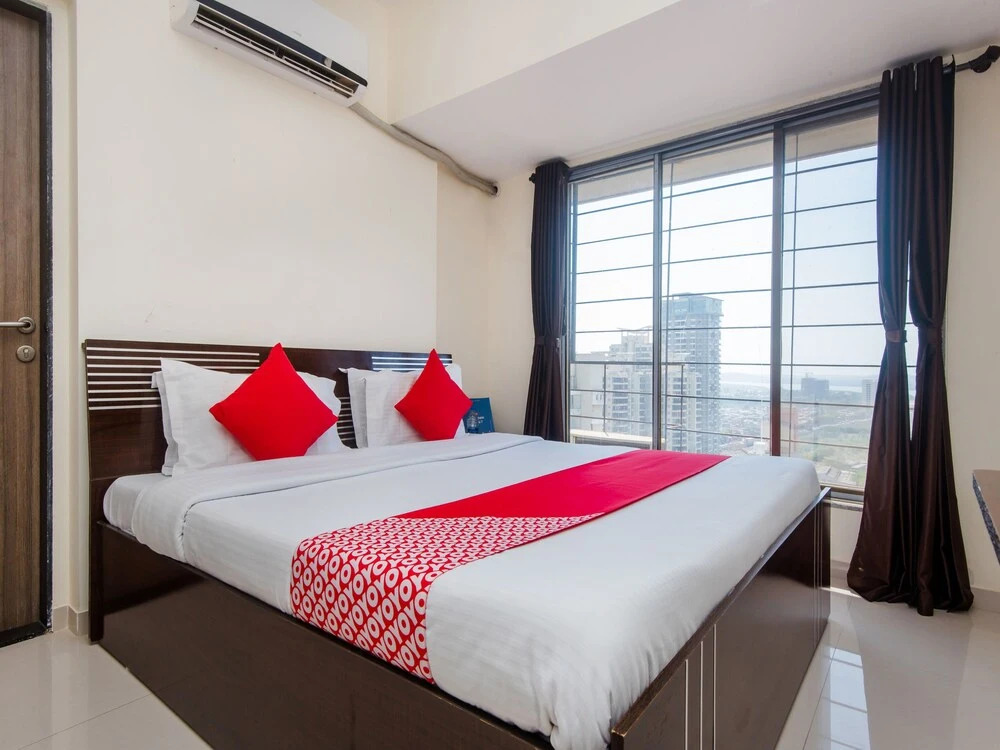 OYO 13002 Goregaon West