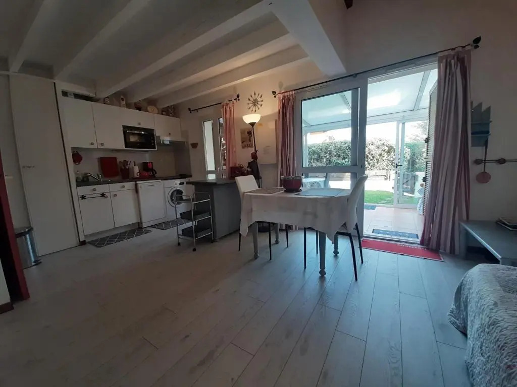 Villa Mitoyenne avec Jardin, Proche Plage à Seignosse, Piscine, Parking Privé et Wifi - FR-1-239-421