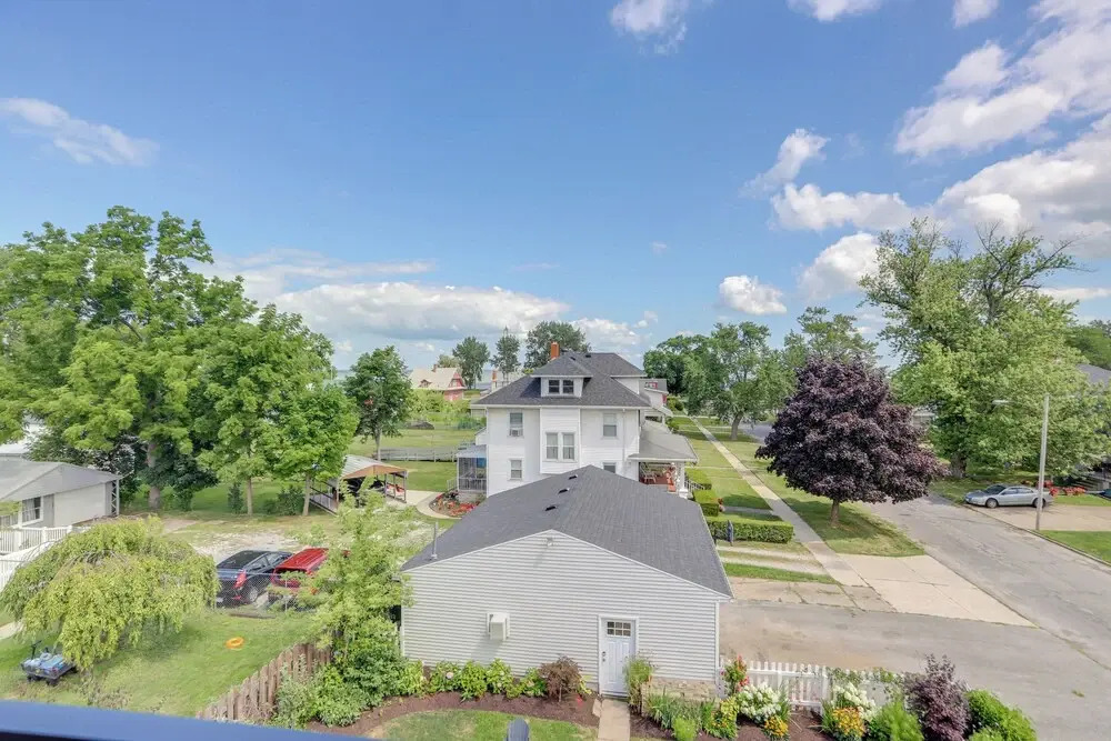 Port Clinton Home w/ Lake View - Walk to Beach!