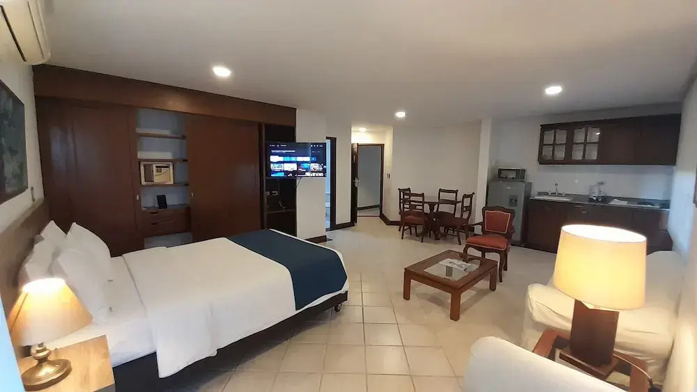 Travelers Apartamentos Y Suites Cali Castellon