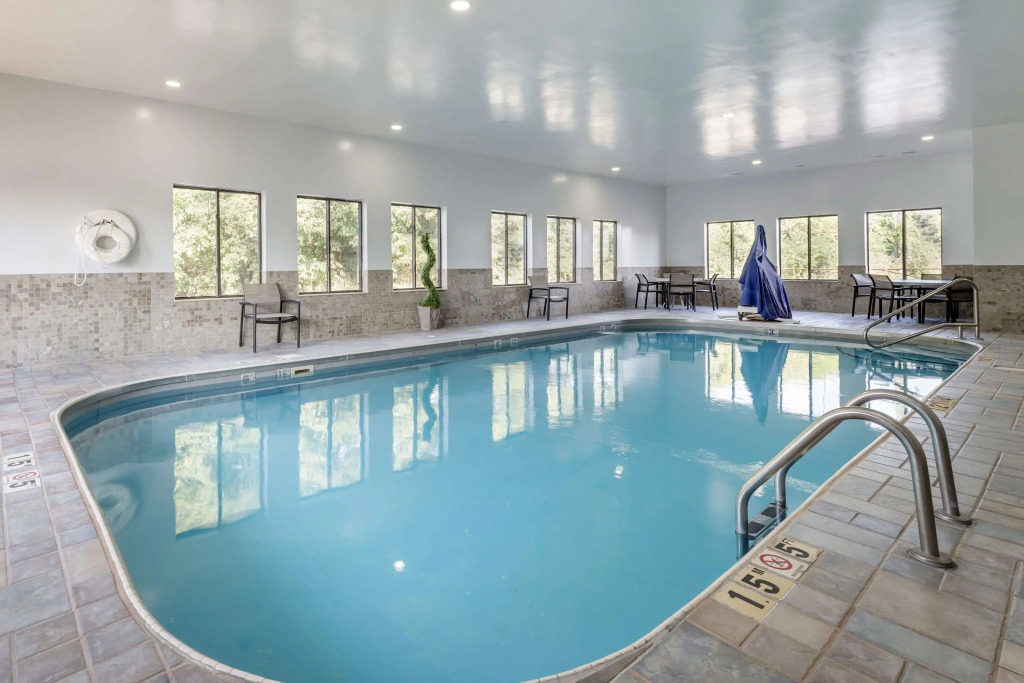 Best Western St. Clairsville Inn & Suites