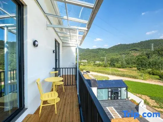 Yunmanli Garden Hot Sping  Resort  Homestay