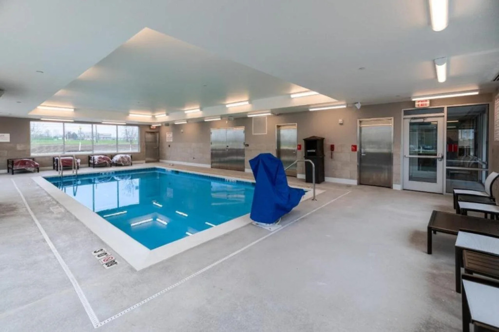 Avid Hotel Cedar Rapids South - Arpt Area by IHG
