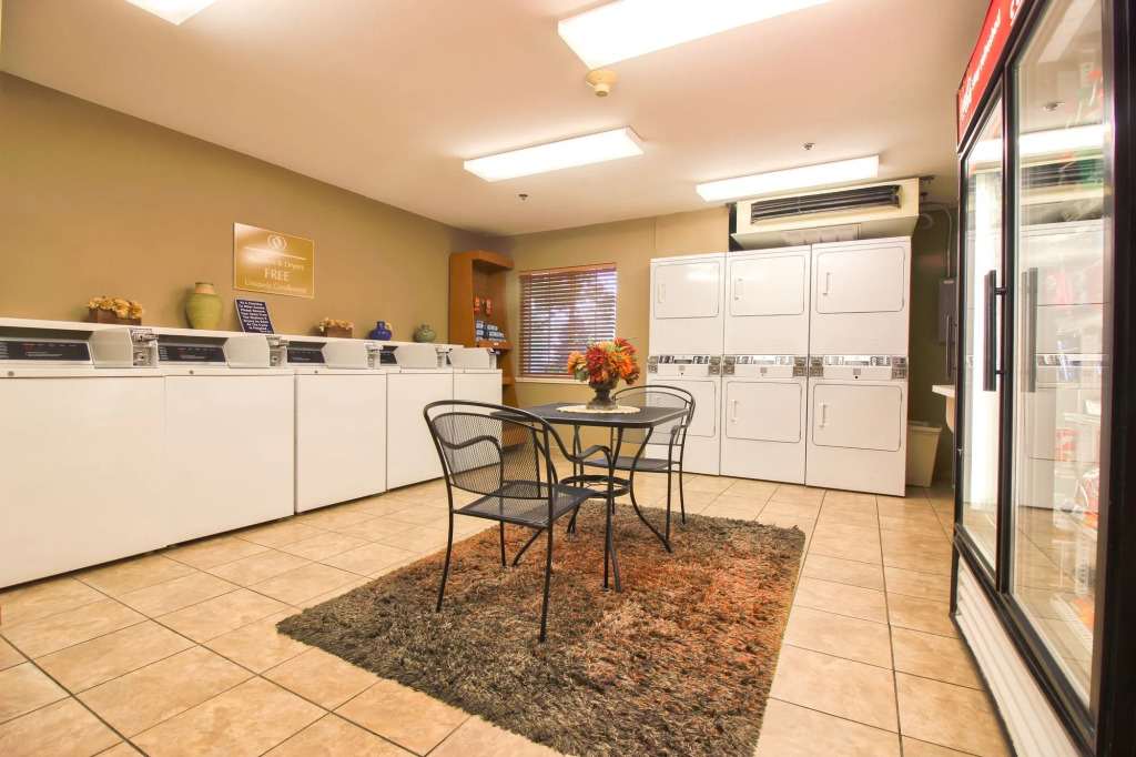 Sonesta Simply Suites St Louis Earth City