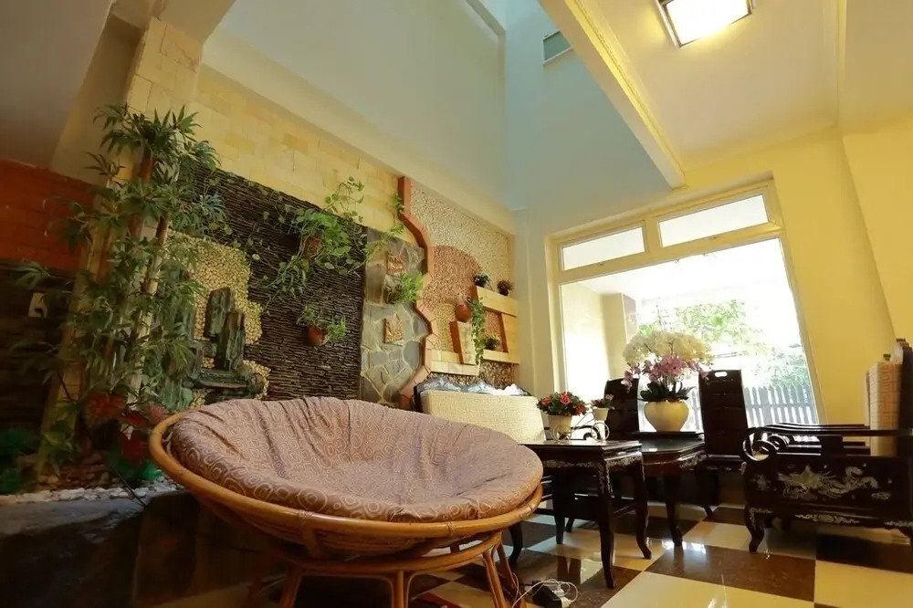 OYO 732 Dylan Hotel