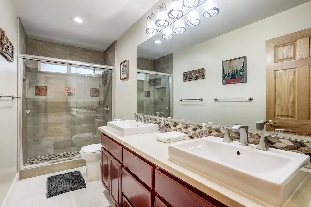Nestled Pines Retreat Hot Tub, Pool Tahoe, Foosball, +more!
