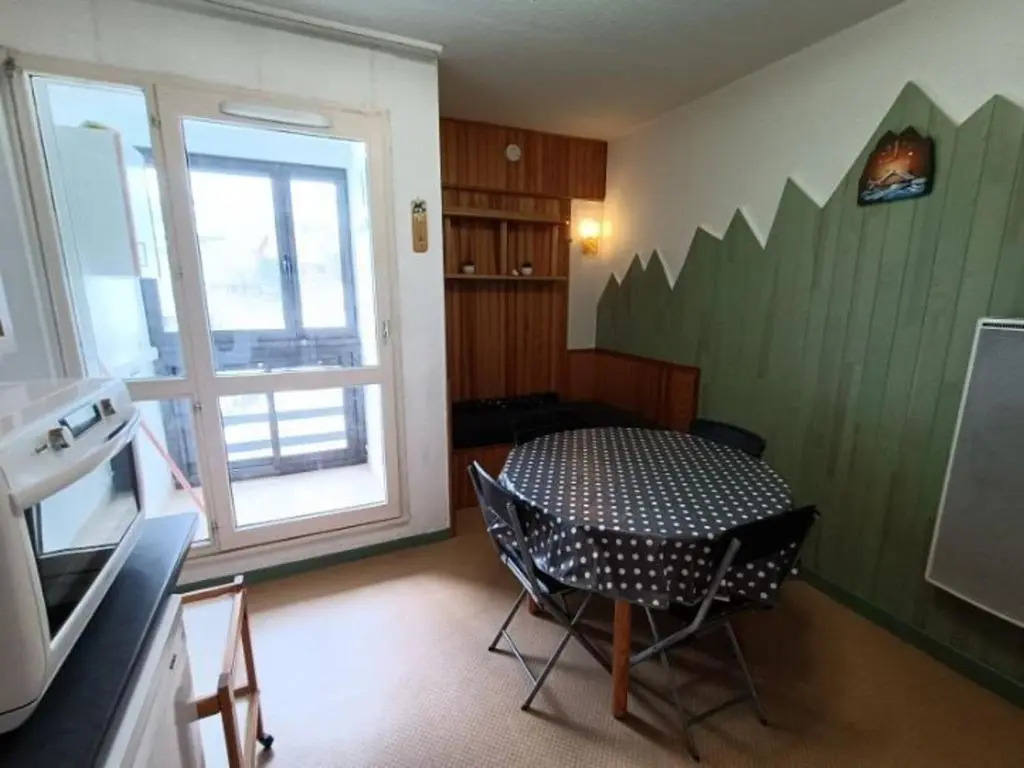 Appartement Arette, 2 pièces, 4 personnes - FR-1-602-25