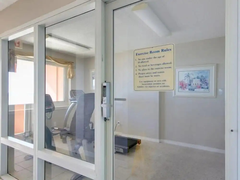 Royal Palms 1303