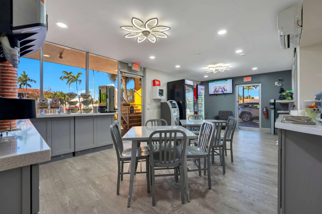 Quality Inn & Suites Airport-Cruise Port Hollywood