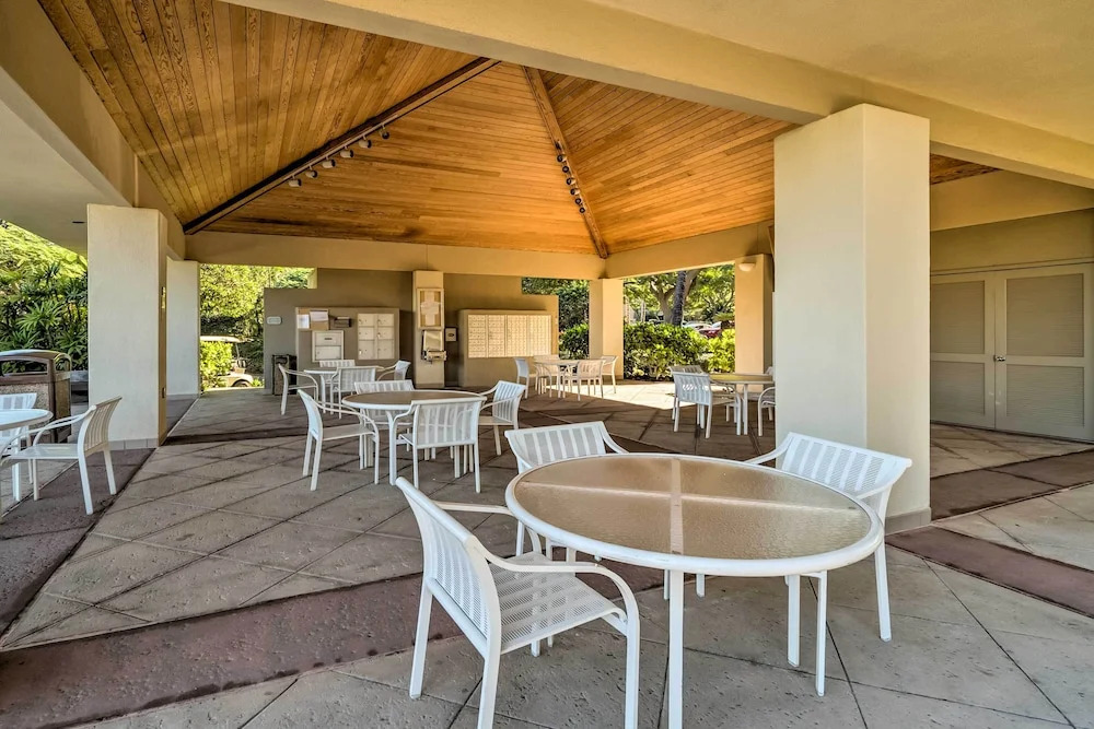 Waikoloa Village Condo w/ Pool & Golf Course Views