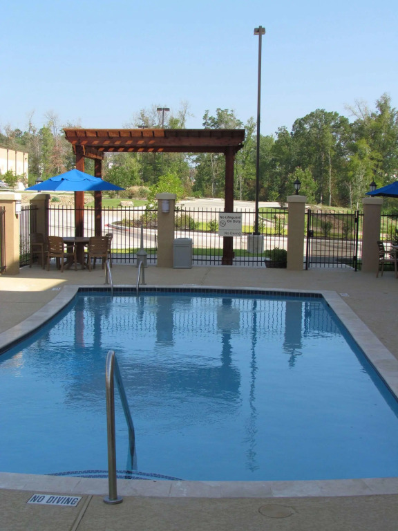 Hampton Inn & Suites Center
