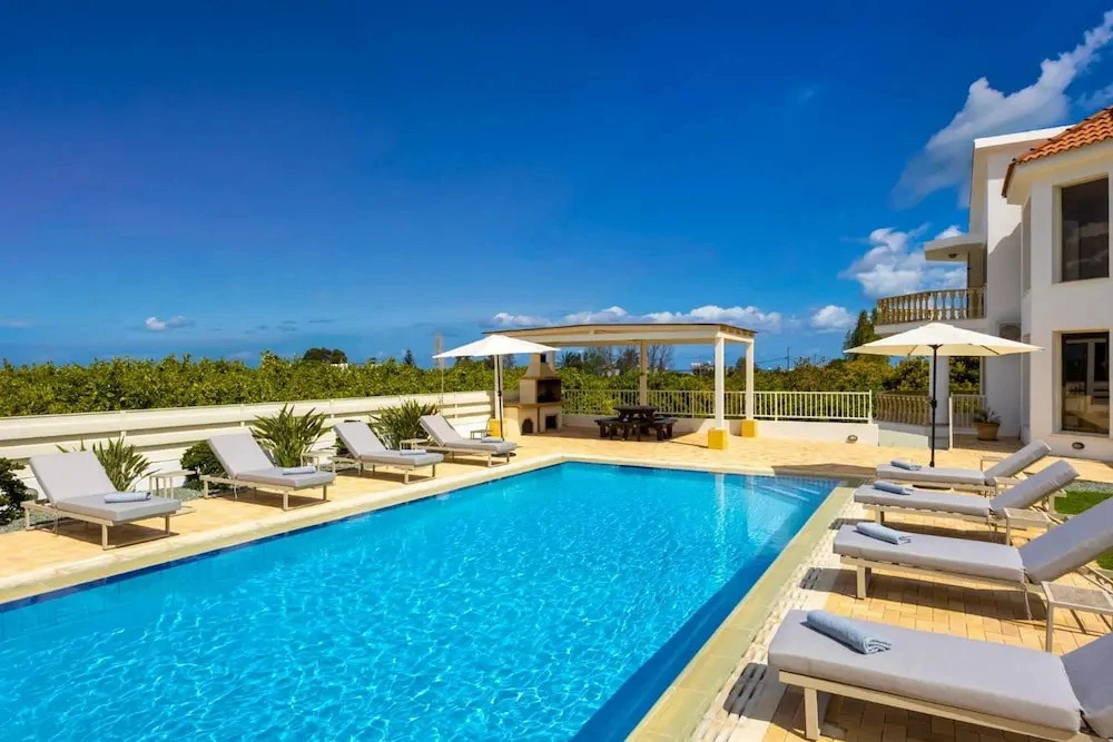 Villa Lefkos