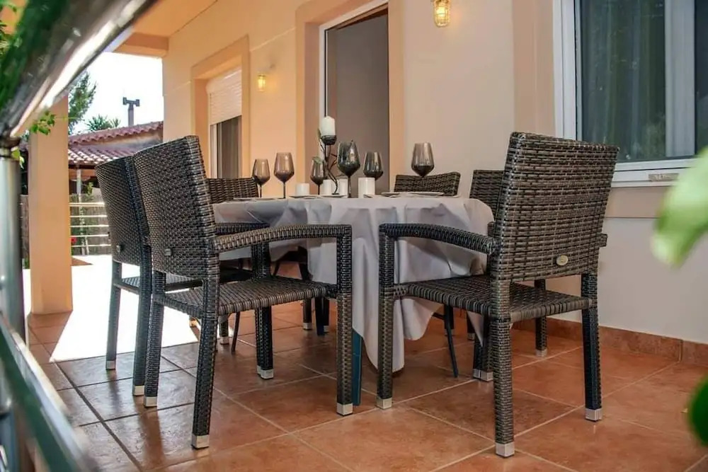 Seaside Plitra Paradiso - Steps From the Beach