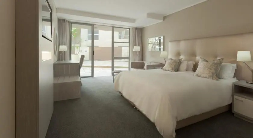 Lagoon Beach Hotel & Spa