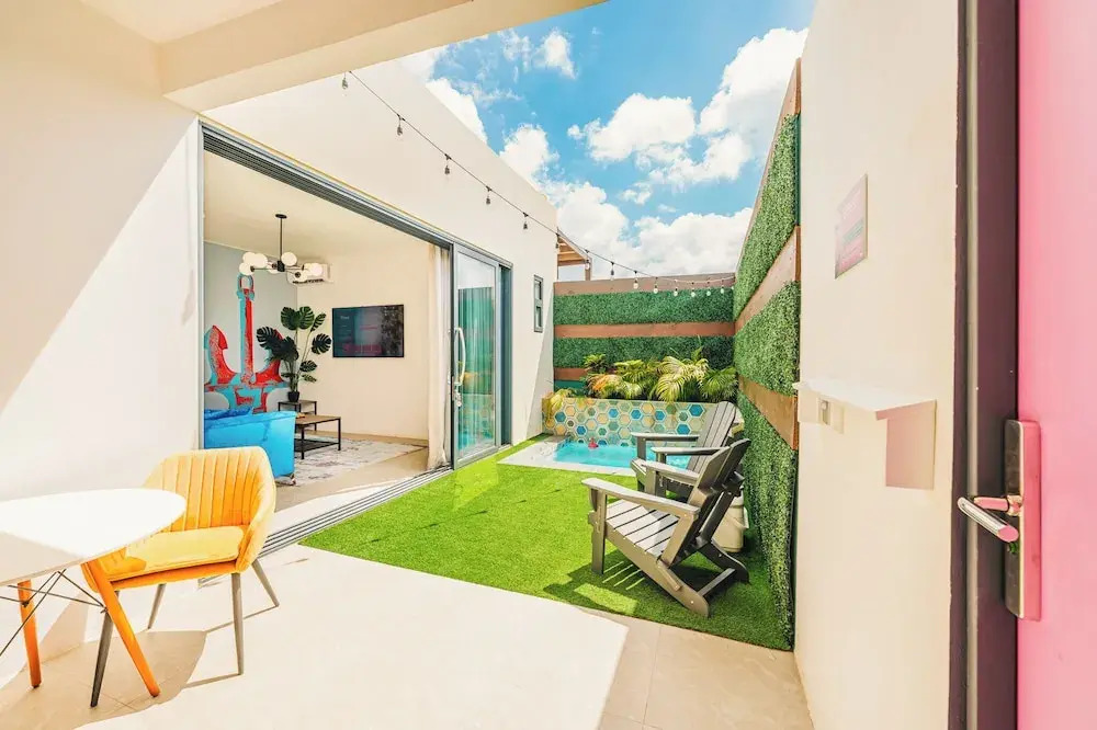 Privada Stays - Private Pools & Colorful-Chic Boutique Hotel