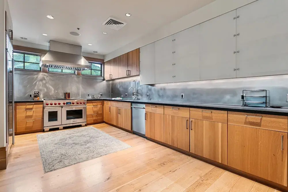 Grand Lodge - Four Bedroom #502 - Ski-in/ski-out 4 Condo