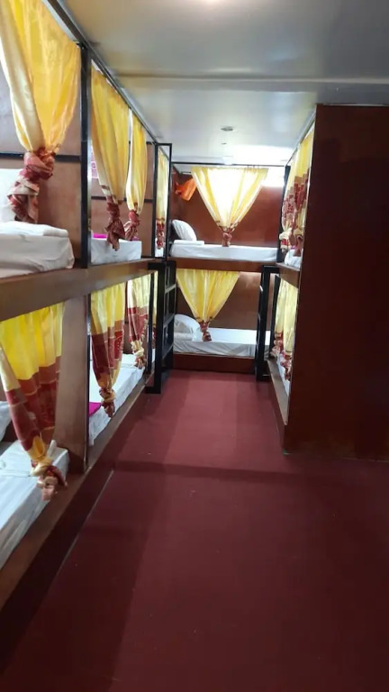 RD Hostel & Restaurant