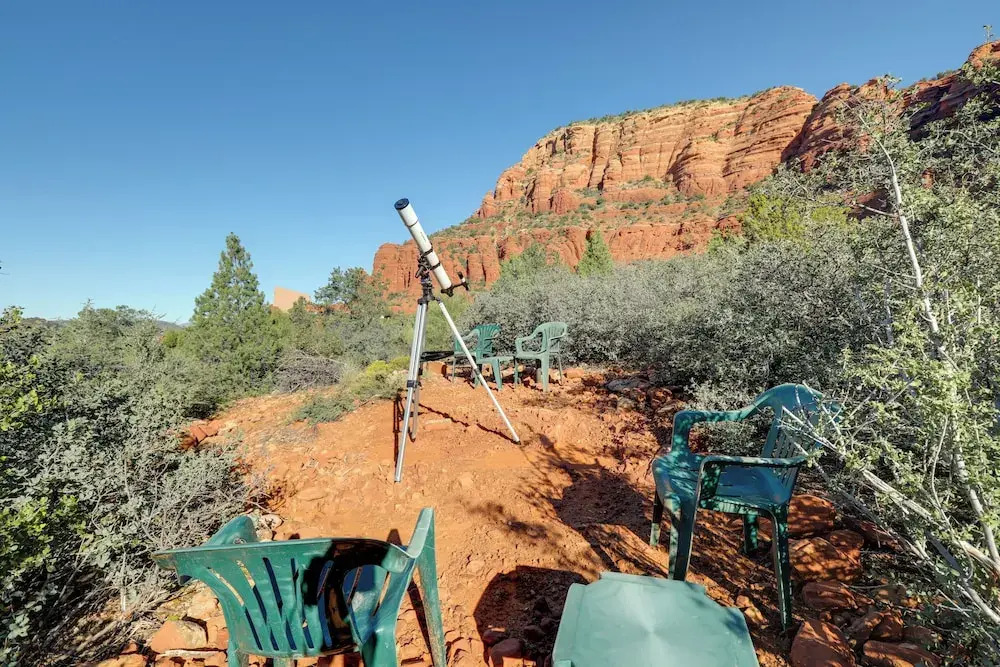Amazing Views & On-site Hiking: Sedona Studio