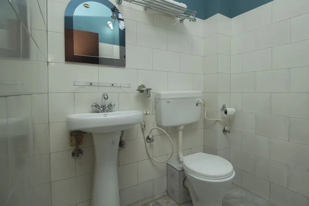 OYO 24177 Himadri Inn