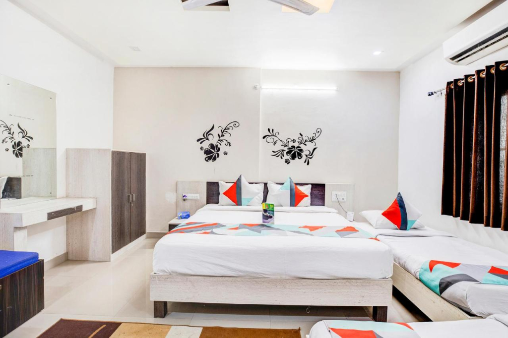 FabHotel Himanshi