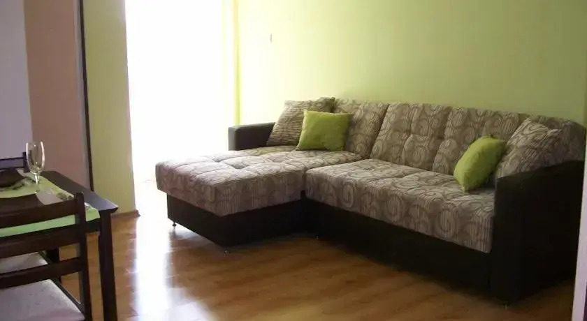Violet Garden Apart Complex