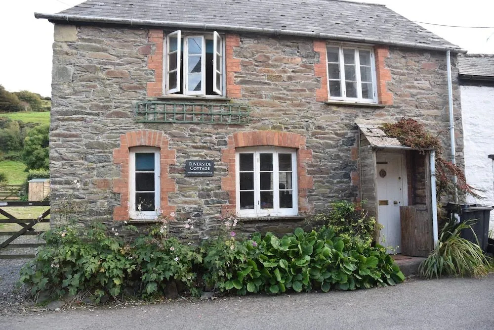 Riverside Cottage Brendon