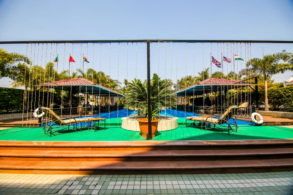 Best Western Plus Paramount Hotel