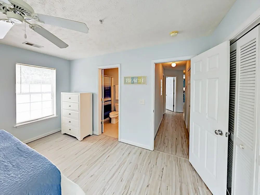 301 Chester Street Condo Unit B 2 Bedrooms 2 Bathrooms Condo