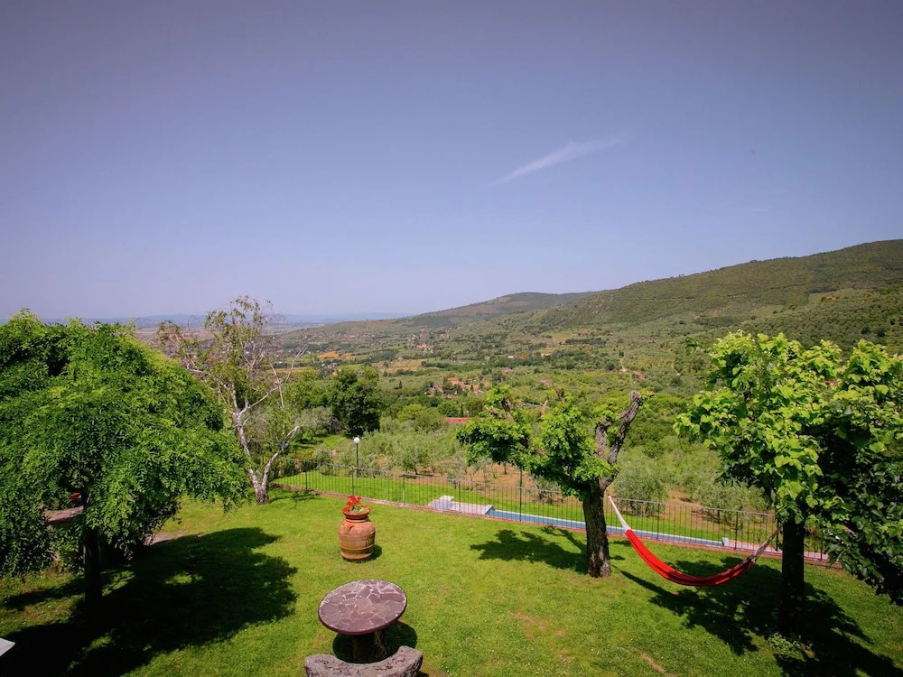 Rustic Villa in Cortona With Swimming Pool