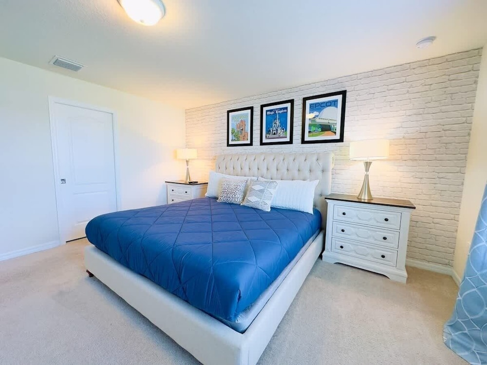 Villa Near Disney Themed Luxury 5bd With Pool 5 Bedroom Home
