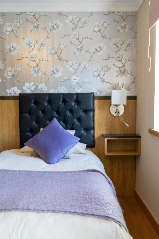 The Regent Motel & Bar