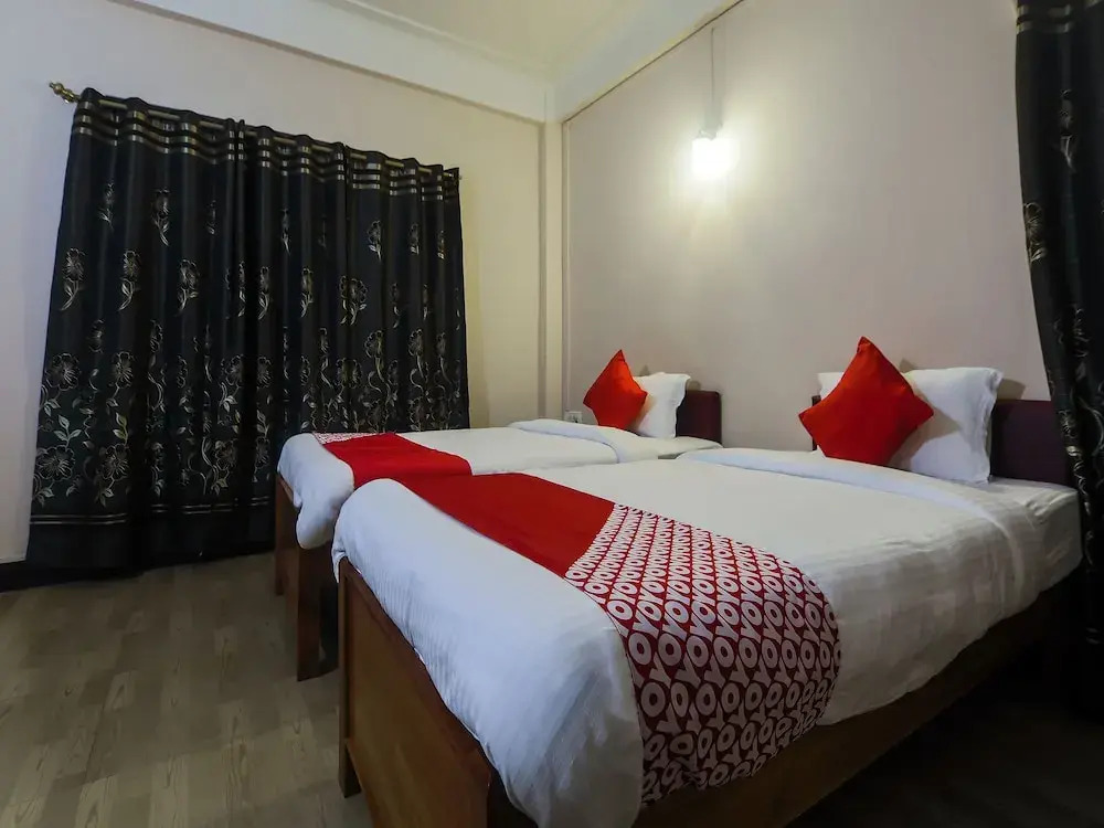 Oyo 22570 Amenity Guest House