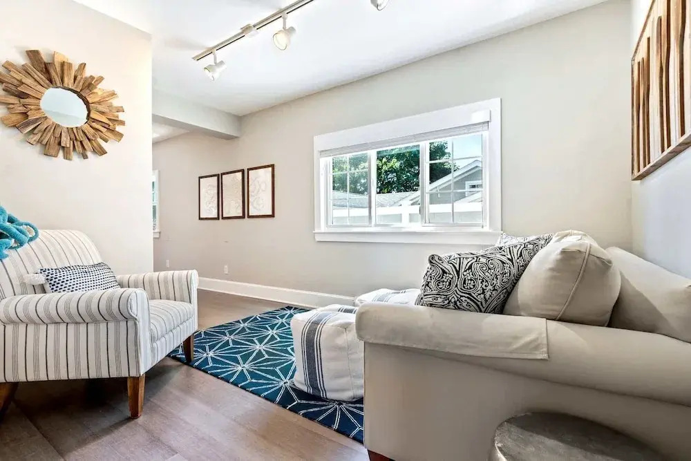 Beachwood Getaway Sleeps 10!