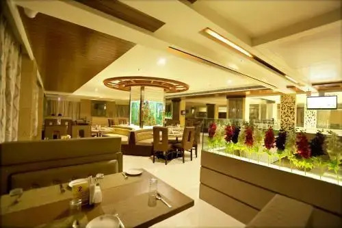 Hotel Swagath Grand Suchitra