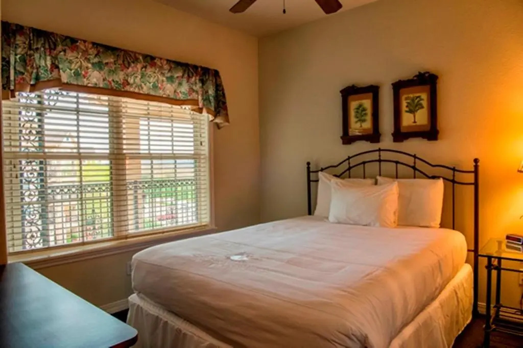 French Quarter Resort by Coolvacay