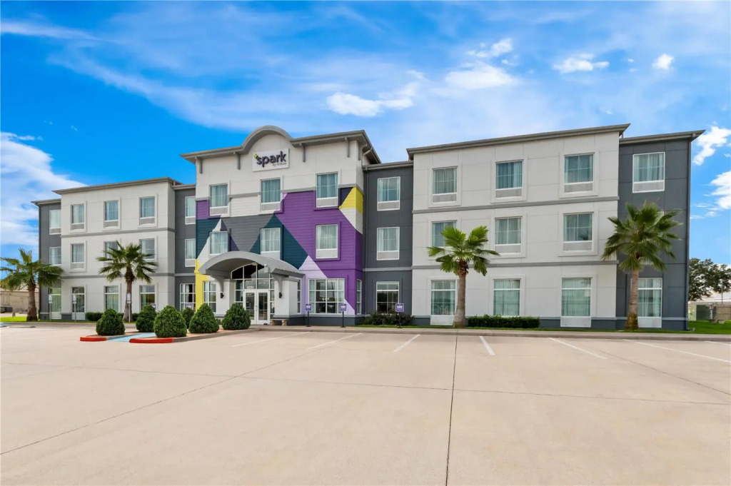Spark by Hilton Victoria