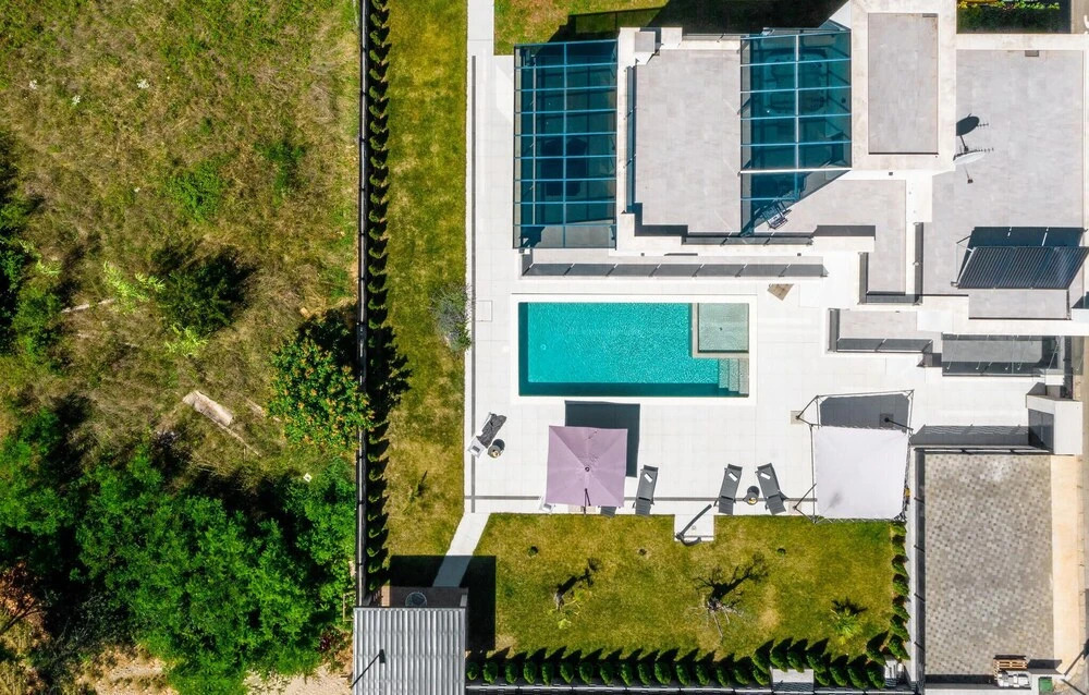 Beautiful Home in Porec with Outdoor Swimming Pool, Hot Tub & 6 Bedrooms