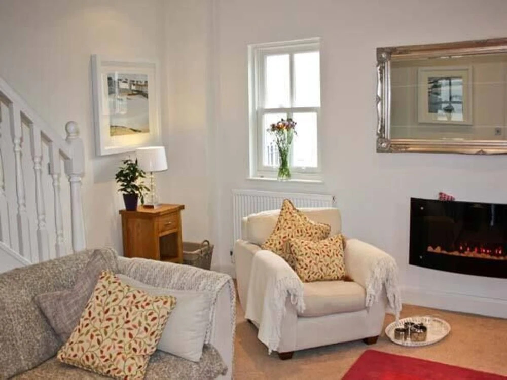 Crown Cottage