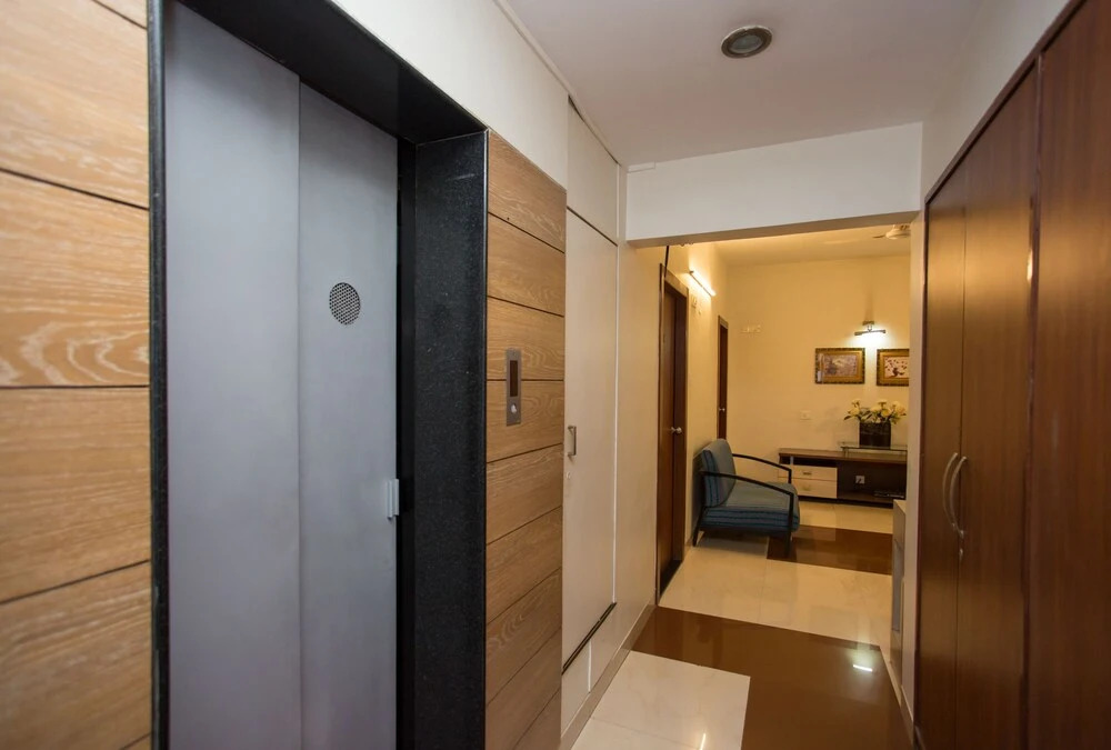OYO 10934 Hotel Eminent