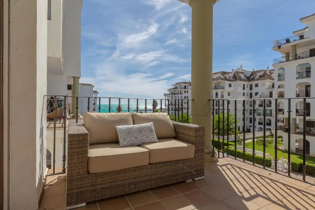 Marina duquesa 829-
