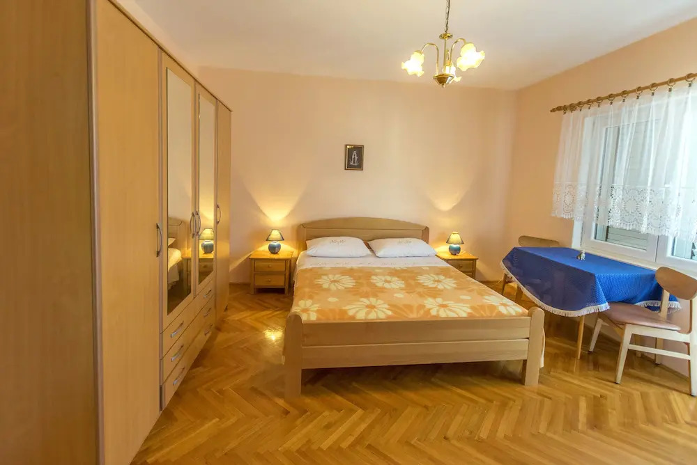 Apartments Čobanov