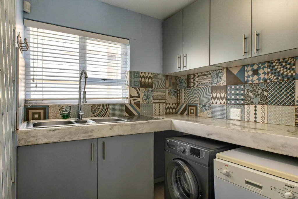 Waterfront E7