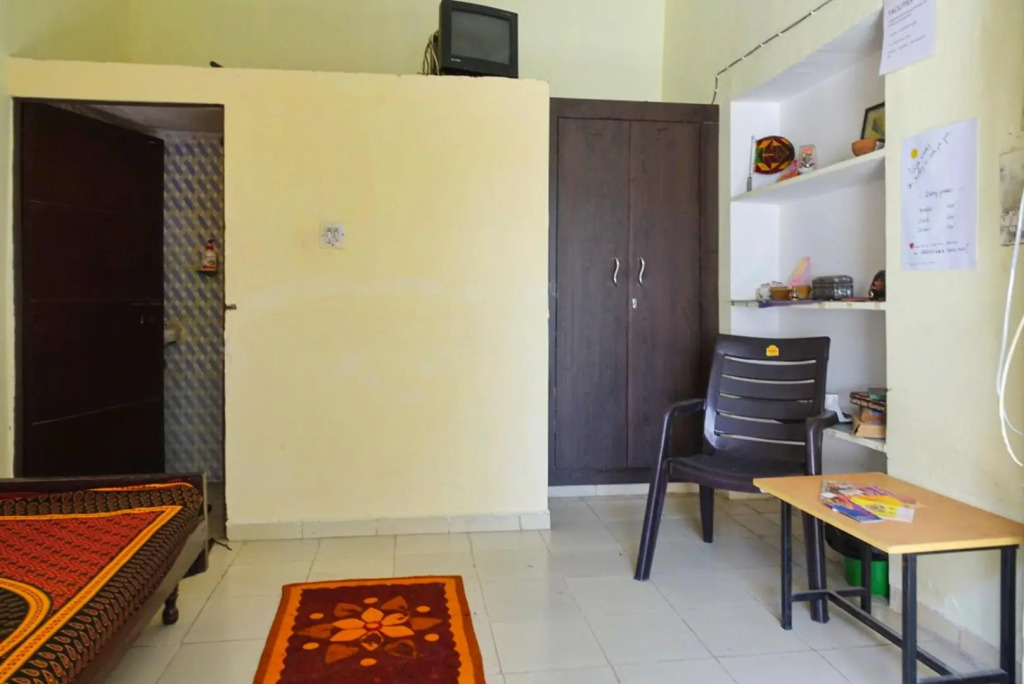 Nadya Homestay For Female & family